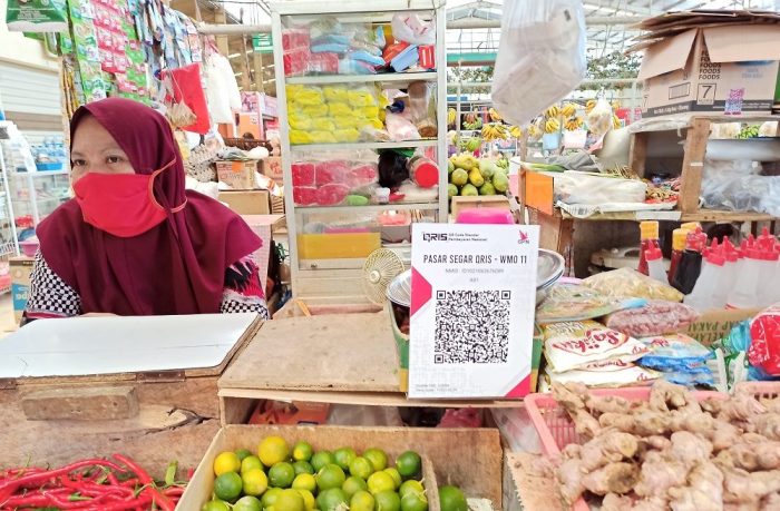 Transaksi QRIS di Sulut per Februari Rp72,35 Miliar, Pengguna Capai 202 ... Penerapan QRIS dalam Transaksi UMKM di Pasar Tradisional