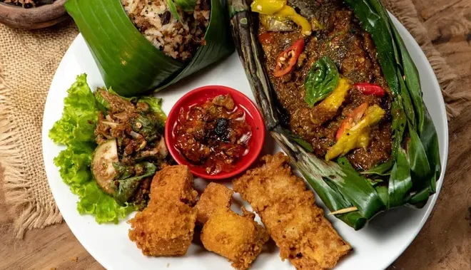 Tempat Makan Enak di Ketapang yang Wajib Dicoba dan Sedang Jadi Favorit
