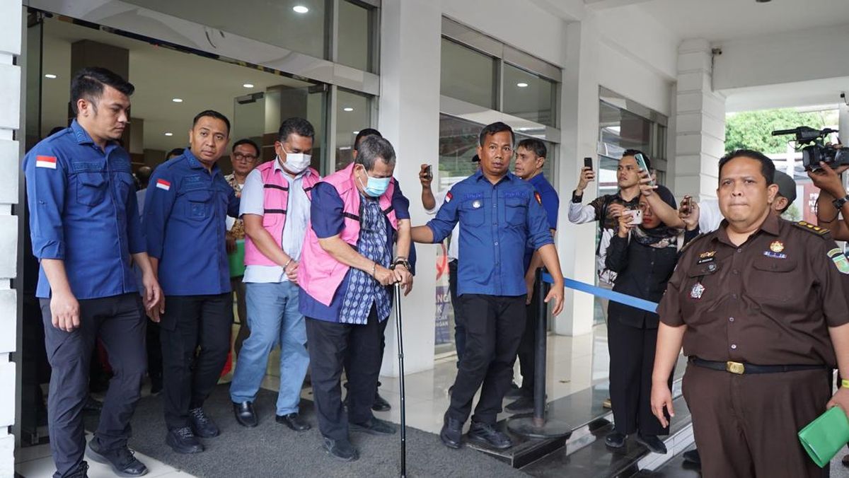 Kejati Sumut Tahan Eks Direktur Pelindo Dalam Kasus Korupsi Pengadaan 2 Kapal