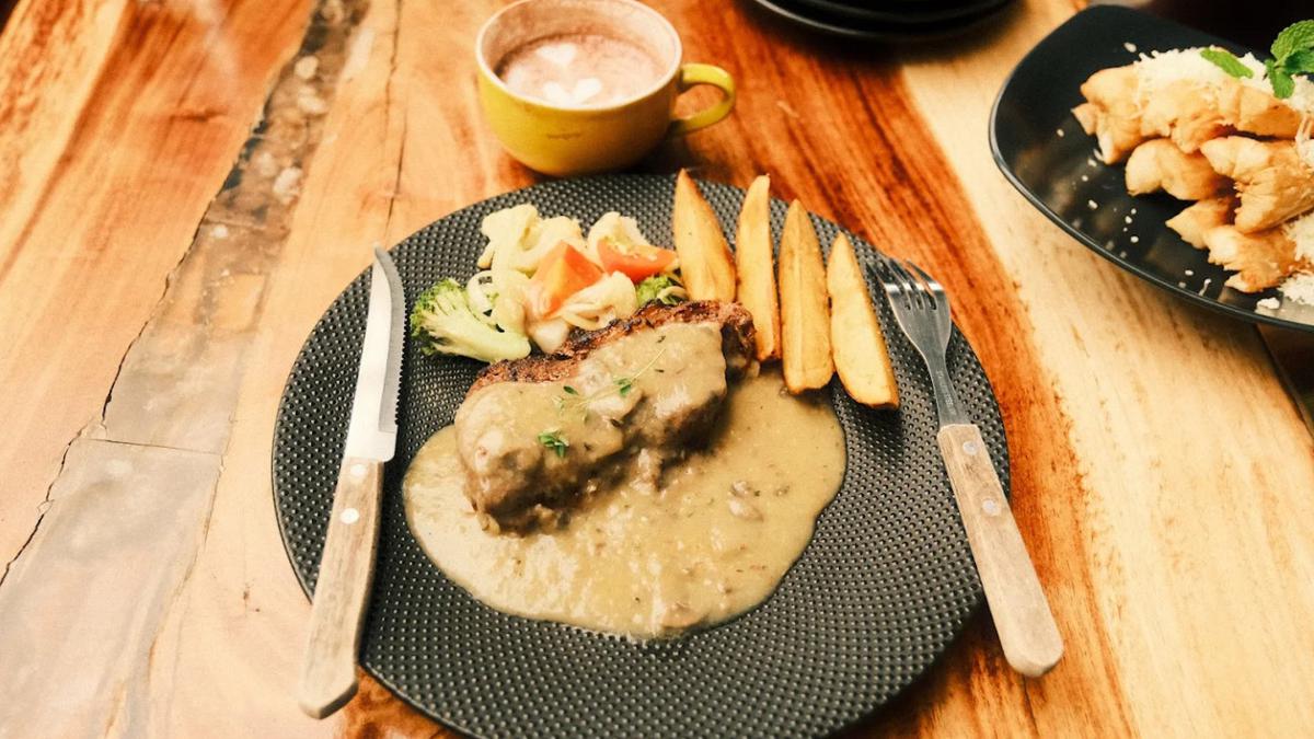 12 Rekomendasi Tempat Makan Terbaik di Magetan 2025