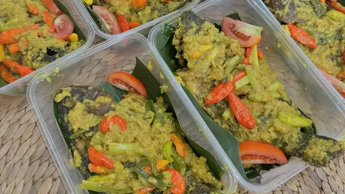7 Resep Bumbu Pesmol Ikan Nila Kuning Gurih dengan Beragam Rempah
