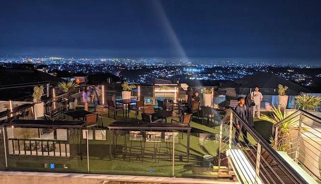 15 Rekomendasi Tempat Makan Enak dan Tersembunyi di Semarang 2025 yang Otentik