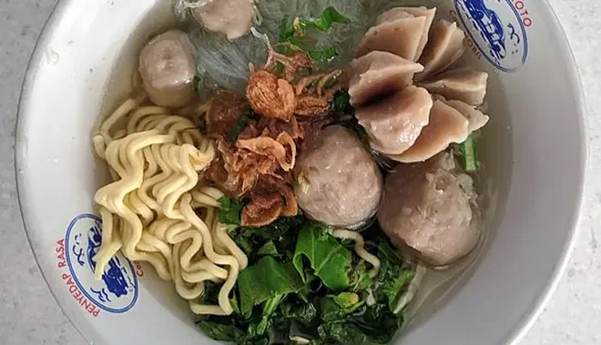 10 Tempat Makan Bakso Terbaik di Solo yang Wajib Dicoba dan Menggoyang Lidah