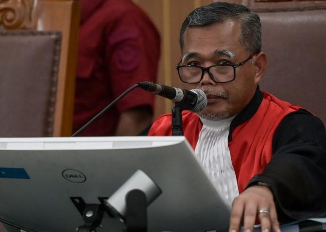 Suap Vonis Lepas CPO, Hakim Djuyamto dan Rekan Dituntut 12 Tahun Penjara
