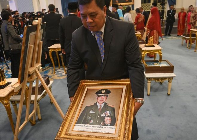 Gelar Pahlawan bagi Soeharto dan Marsinah