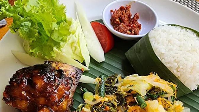 12 Tempat Makan Siang Lezat di Malang yang Wajib Dikunjungi 2026