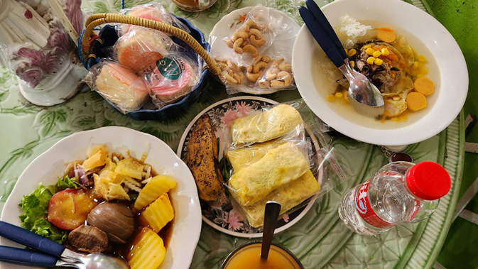 10 Rekomendasi Tempat Makan Siang di Solo Harga Terjangkau dengan Rasa Menggoda