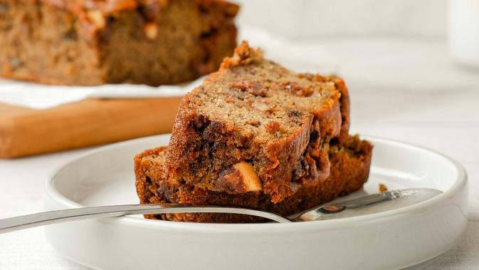 Membuat Bolu Pisang Hampir Busuk yang Manis dan Lembut