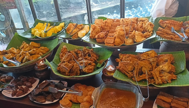 10 Pilihan Tempat Makan Prasmanan Lezat di Solo yang Harus Dikunjungi 2026