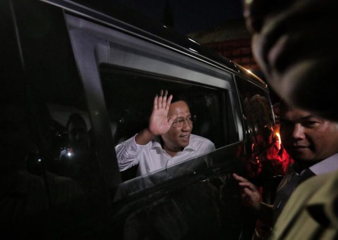 Menkum Bahas Pasal Penghinaan Presiden dan Penggunaan Stiker Meme