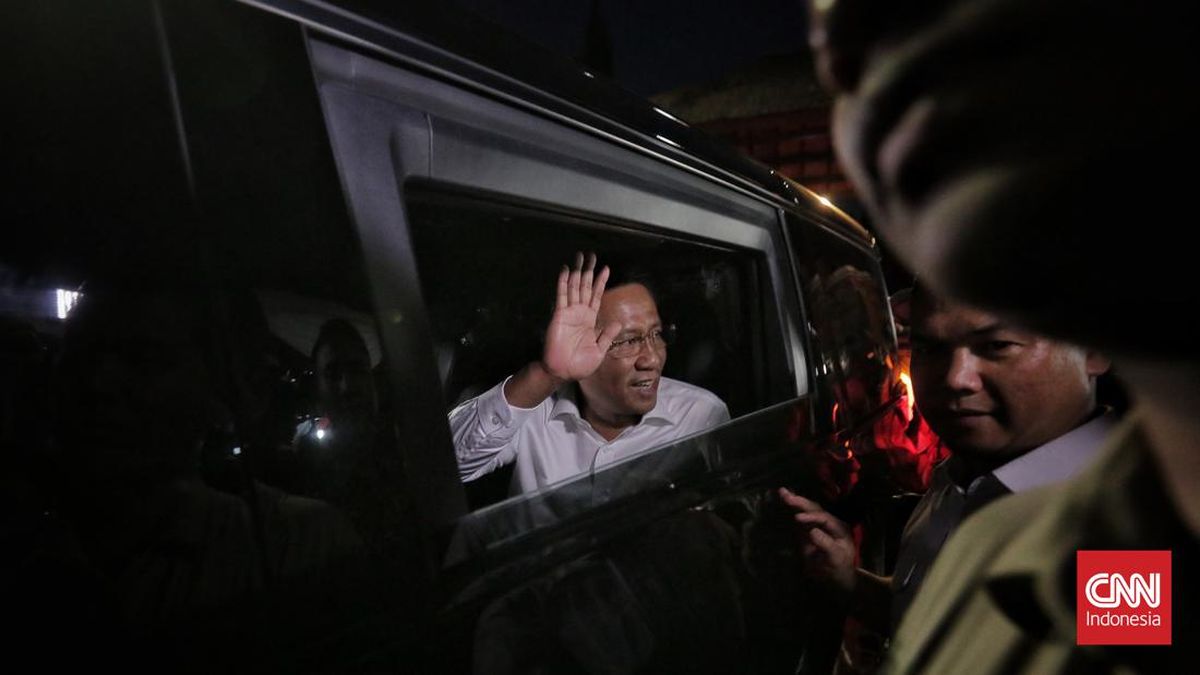 Menkum Bahas Pasal Penghinaan Presiden dan Penggunaan Stiker Meme