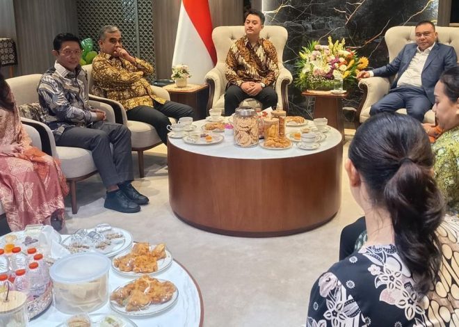 Pakubuwono XIV Purbaya Bertemu Dasco Harap Keraton Solo Rukun