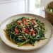 Resep Tumis Daun Ubi Sederhana dengan Bawang dan Cabai yang Enak untuk Nasi Hangat
