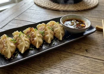 Resep Gyoza Ayam dan Sayuran Jepang yang Gurih untuk Camilan